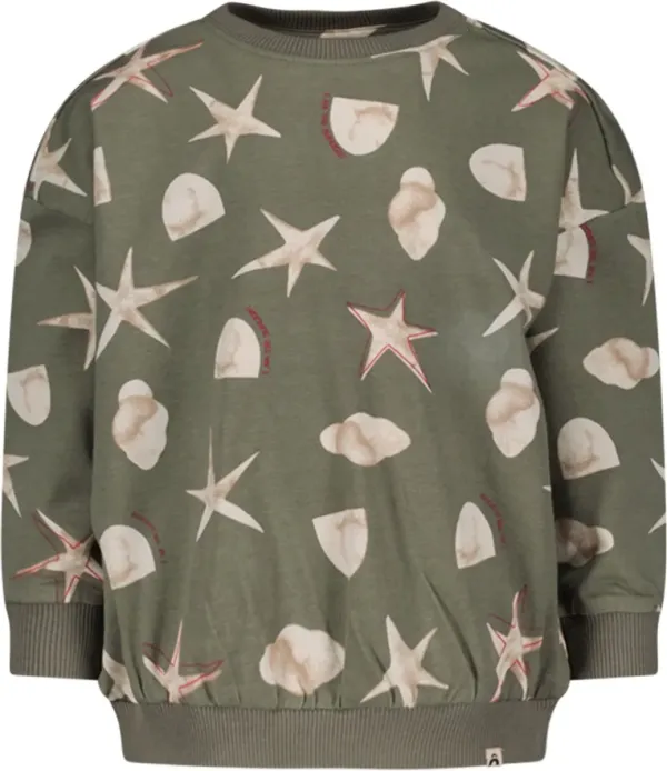 Oversized_Sweater_Sandy_Beach