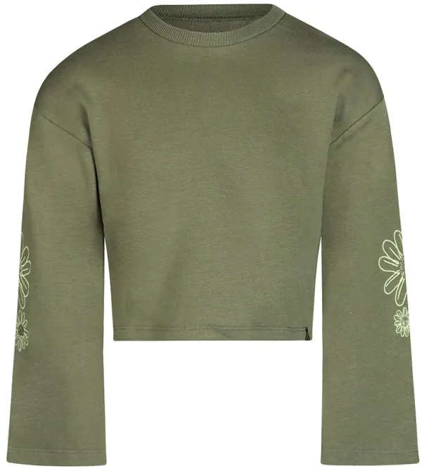 Sweater_dropped_shoulder_cropped