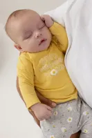 Egg_Cited_Shirt_Geel_en_Broek_Grijs_melee_4