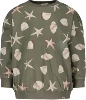 Oversized_Sweater_Sandy_Beach