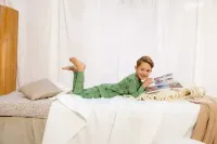 Pyjama_Puck_Green_Space_7