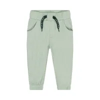 Shirt_Off_White_en_Joggingbroek_Soft_Sage_2