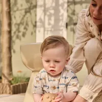 T_shirt_Loose_Fit_Off_White_en_Joggingbroek_Sand_4