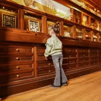 Trui_Flower_Faded_Gree_3